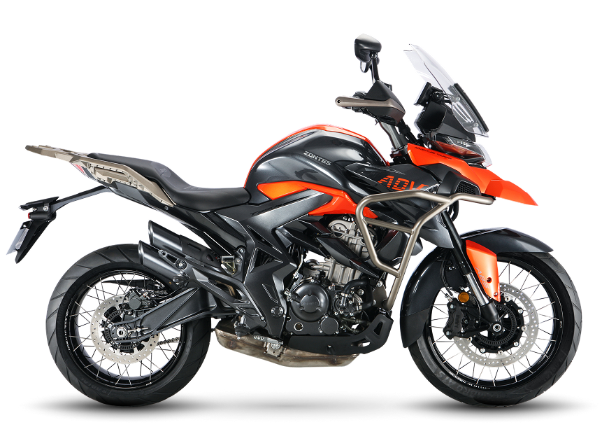 Zontes Moto San Isidro - Zontes 350T vista lateral derecha Zontes Motos San Isidro - Lateral derecho Zontes 350T naranja y negro fondo blanco