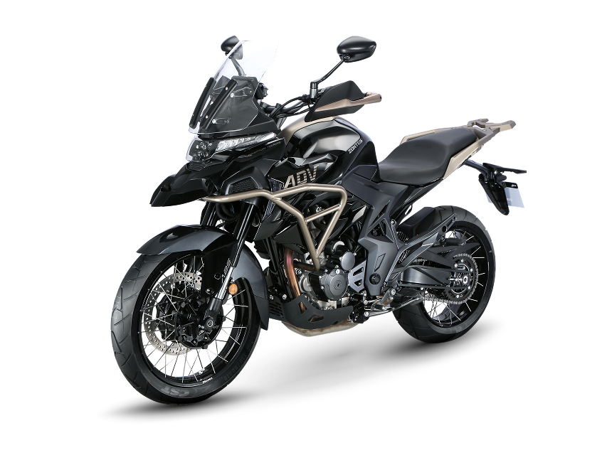 Zontes Moto San Isidro - Zontes 350T negra frontal izquierda Zontes Motos San Isidro - Zontes 350T negra vista tres cuartos frontal izqueirda