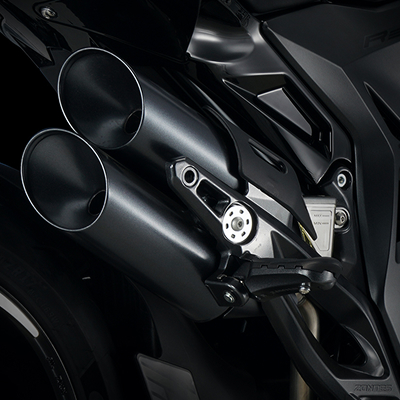 Zontes Moto San Isidro - Escape de la 350R Zontes Motos San Isidro - Escape doble Zontes 350R