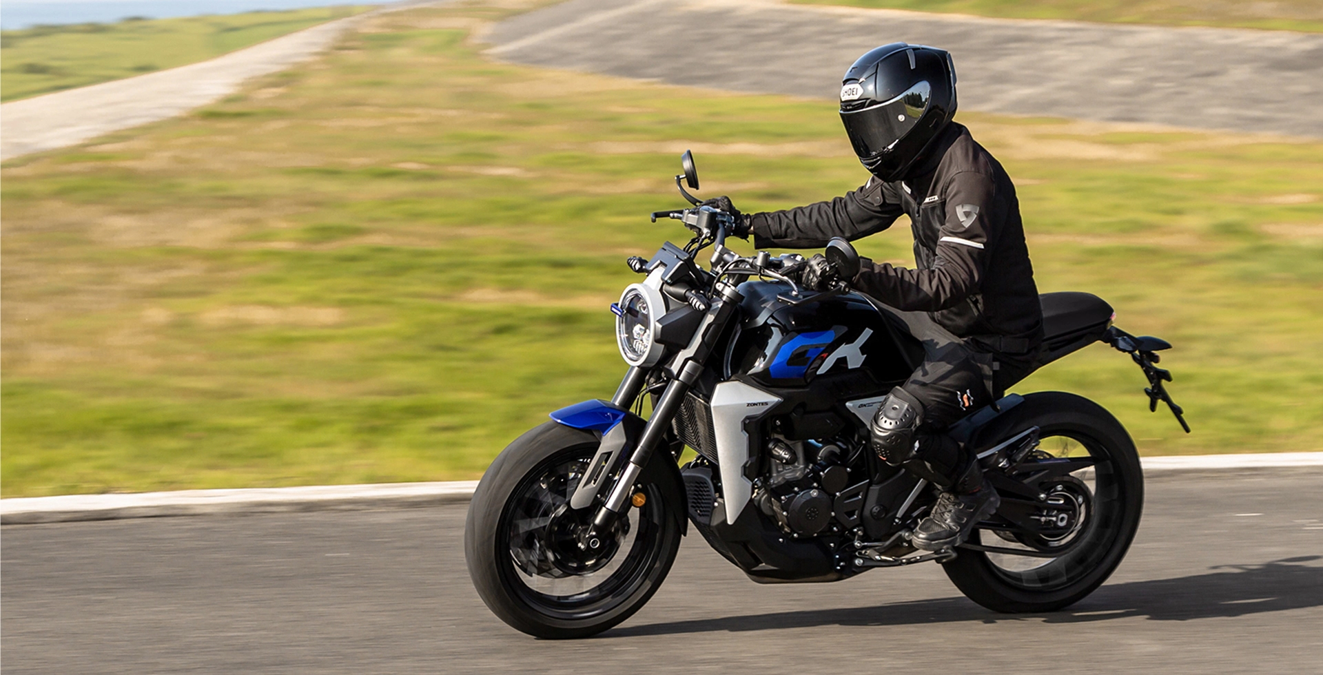 Zontes Moto San Isidro - Zontes 350GK en conducción Zontes Motos San Isidro - Zontes 350GK en ruta