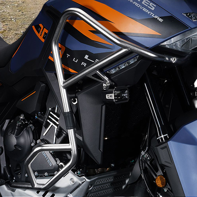 Zontes Moto San Isidro - Protecciones laterales 703F Zontes Motos San Isidro - Protecciones laterales Zontes 703F